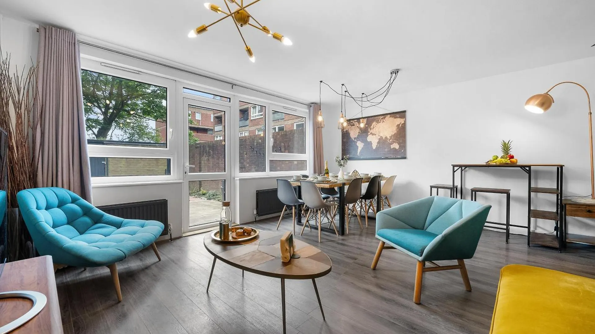 Spacious 3 Bedroom Whitechapel Apartment With Garden By Gold Stays Londyn